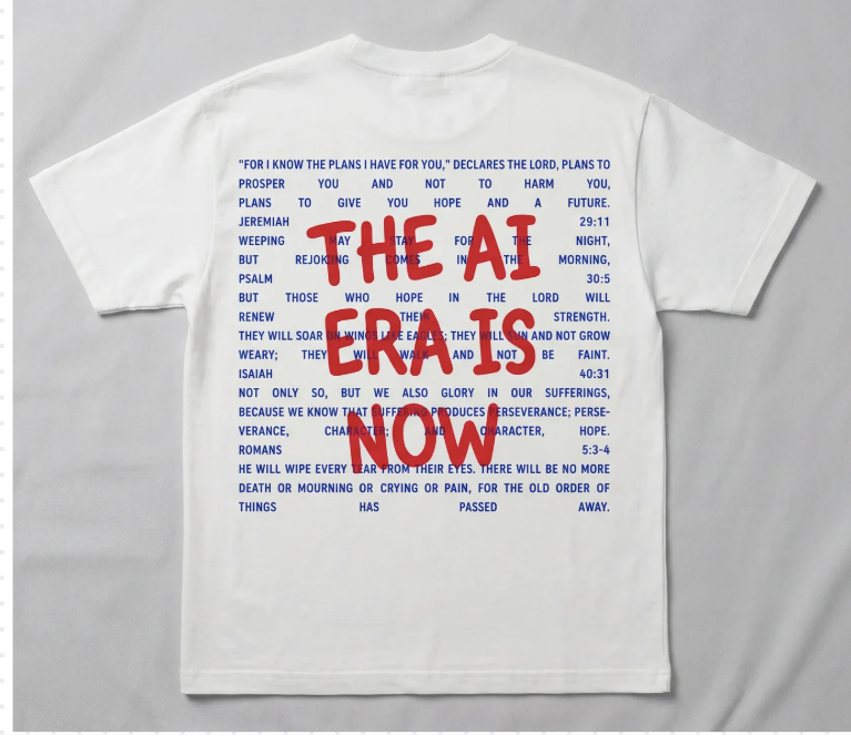 AI Era Tee — modelo insignia del Drop 001